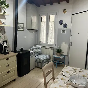 https://apt-la-casina-di-cristy.it-tuscanyhotel.com